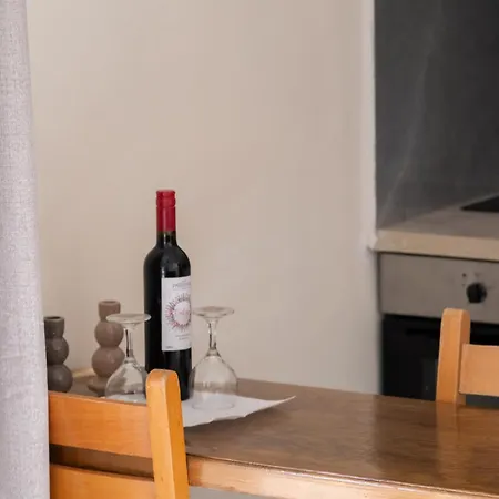 Апартаменти Andys House *